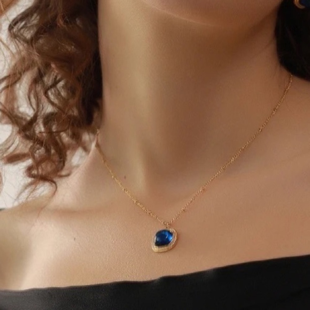 18K Gold Plated Blue Crystal Pendant Necklace